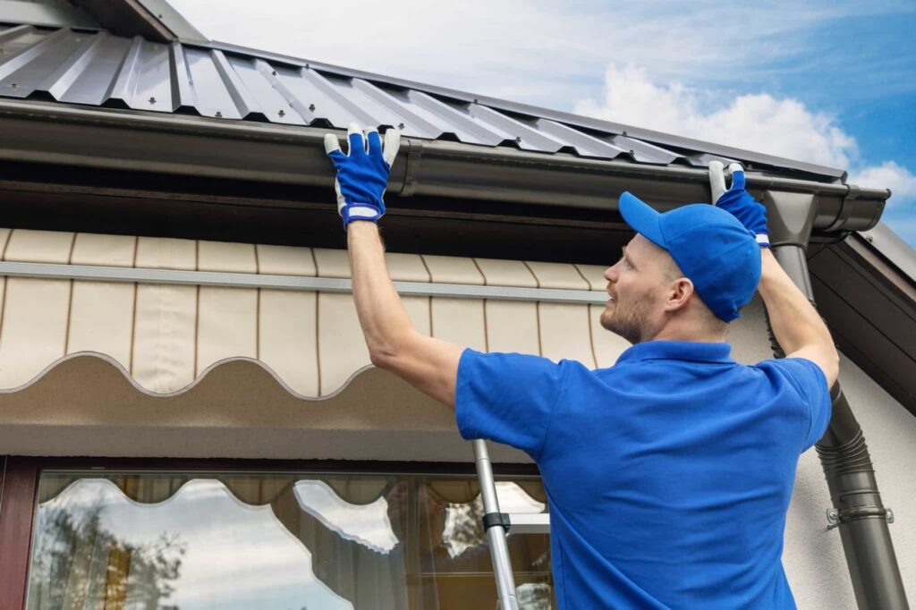 How and When To Repair or Replace Roof Fascia Board Which Is Damaged 16 Are Roofers Replacing Fascia Boards
