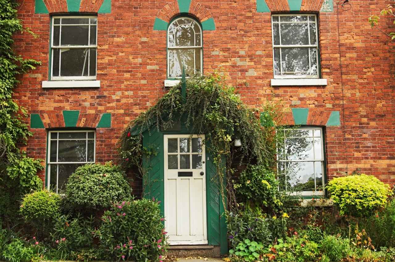 DIY Projects That Require a Scaffold Tower 10 DIY Projects That Require a Scaffold Tower (1)
