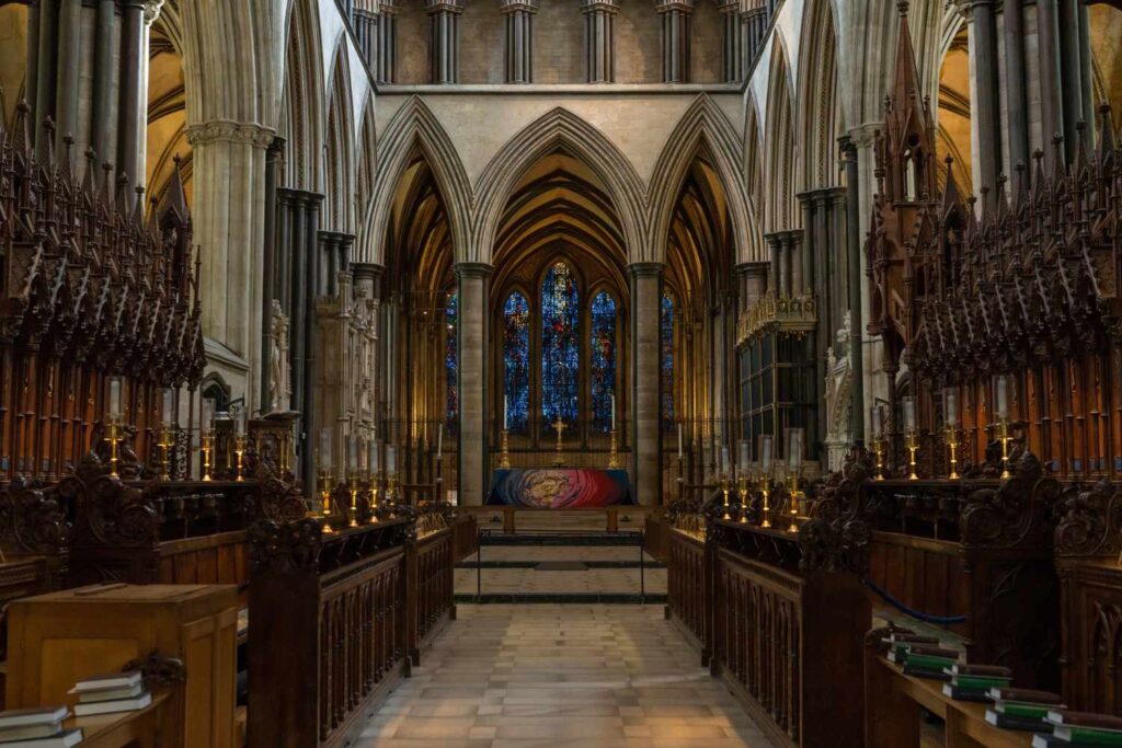 Scaffold Towers Salisbury: 10 Fun Height Of History Facts 4 Salisbury Cathedral LEWIS scaffold Towers