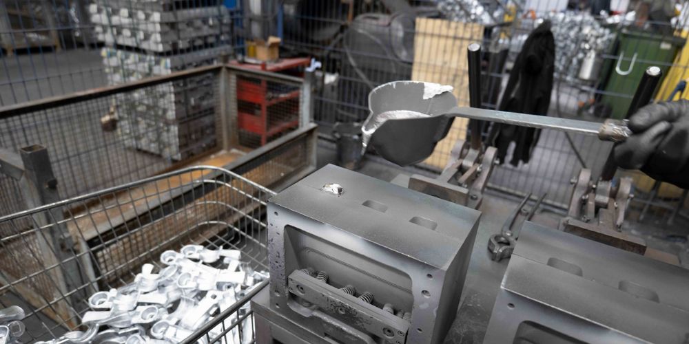 Scaffold Braces - How It's Made 3 diecasting scaffold braces